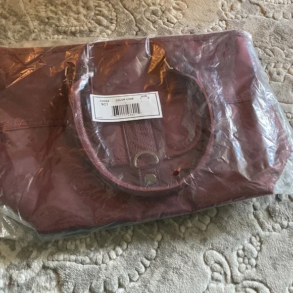 Purses - Picture 5 of 5